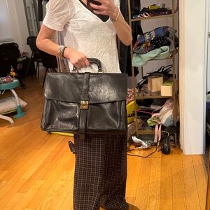 Vintage Italian Leather Cartella Briefcase – Crossbody Strap – Made in Italy